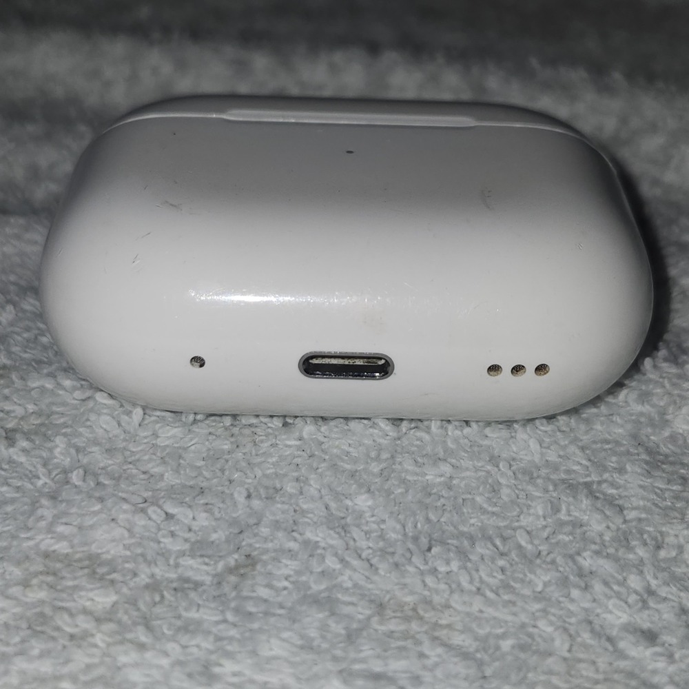 Apple AirPods Pro 2 Charging Case Only A2700 Lightning Genuine 2nd Gen White - Picture 3 of 5
